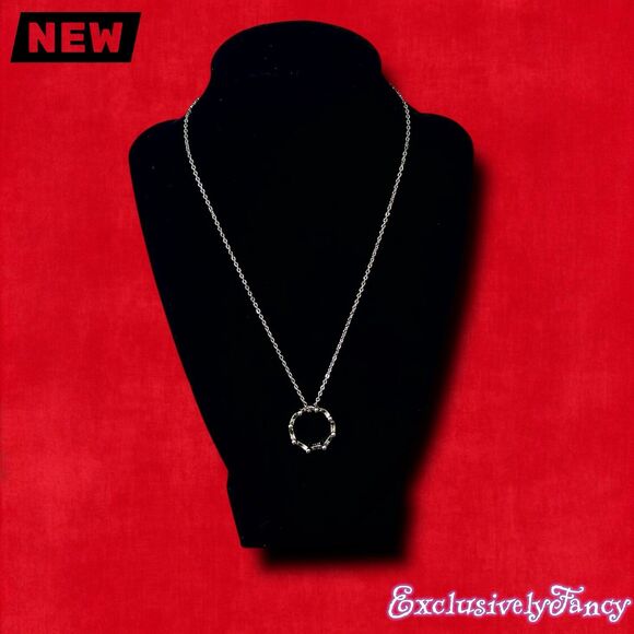 New Exclusively Fancy 925 Sterling Silver Crown Pendant Necklace - Picture 6 of 8